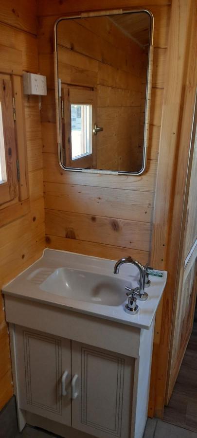 Churchill Cabin แมรีโบโรห์ ภายนอก รูปภาพ